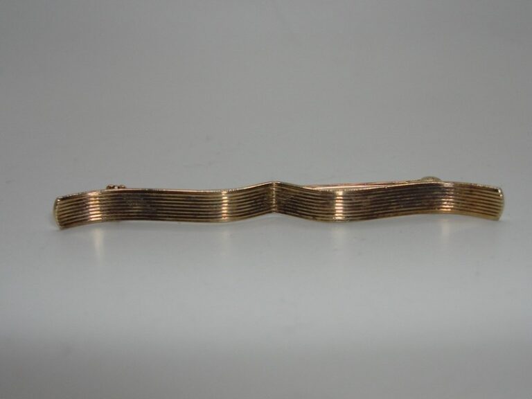 Vintage Beau Sterling Silver Wavy Bar Pin with Black Accents