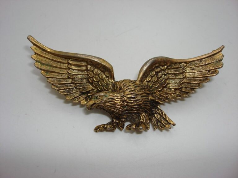 Vintage American Eagle Pin/Brooch – Intricate Spread-Wing Design, Estate Find