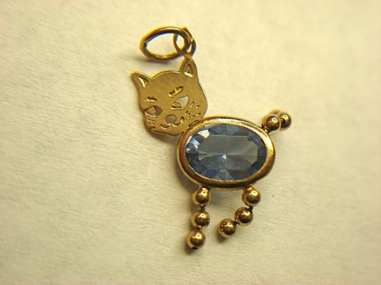 14K Yellow Gold Kitten Charm with Moving Tail and Legs