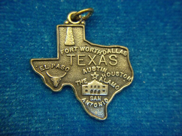 Vintage sterling silver Texas state charm pendant