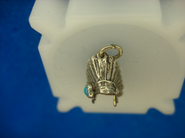 Vintage Sterling Silver Native American Chief Headdress Charm