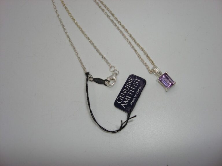Sterling silver amethyst pendant necklace