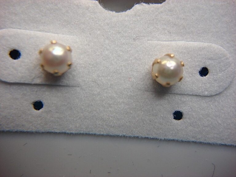 14K yellow gold stud earrings with 3.9mm cultured pearls