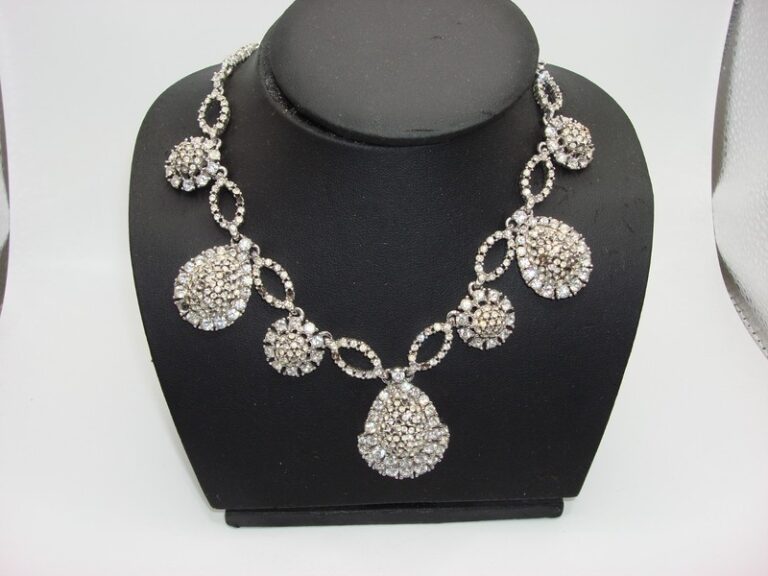 Vintage Ciner Rhinestone Choker Necklace
