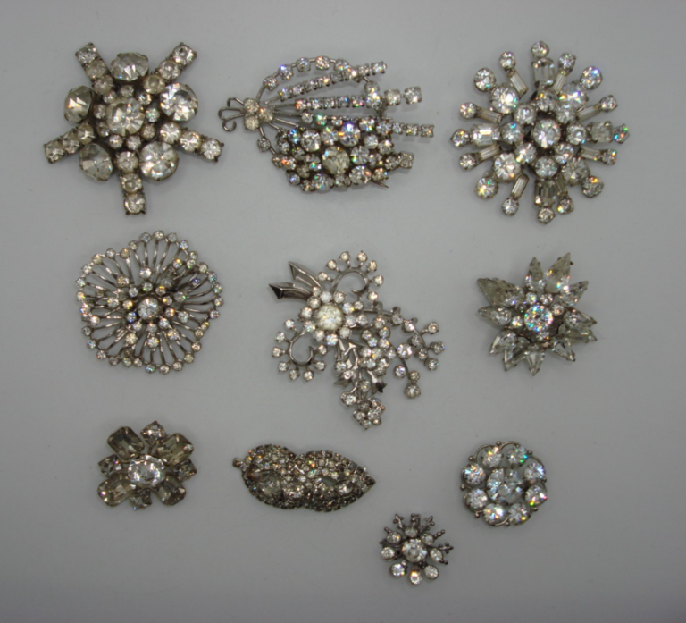 Lot of 10 vintage silver tone rhinestone brooches, 1950s-60s