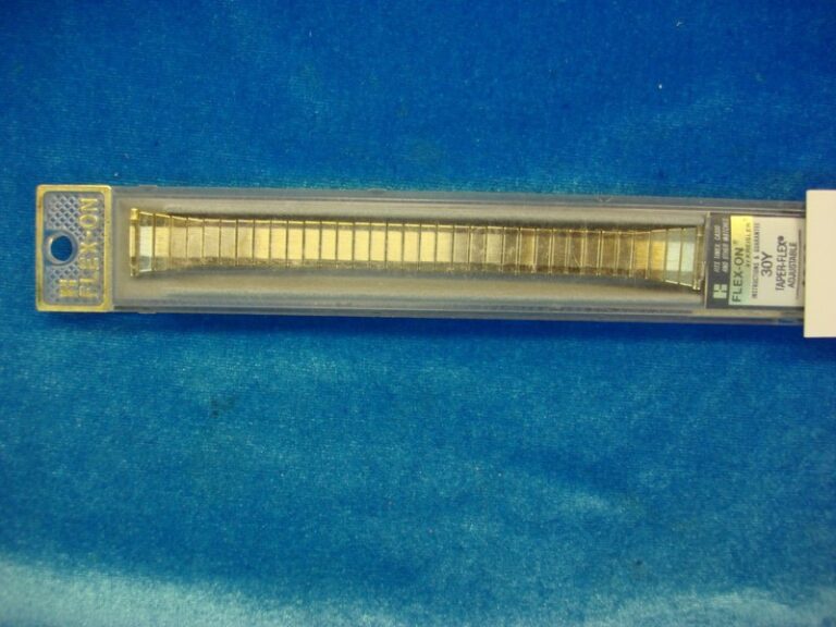 Vintage Kreisler Flex-On Gold Tone Stainless Steel Watch Band