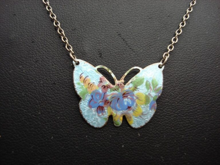 Vintage 1960s cloisonne enamel butterfly pendant necklace