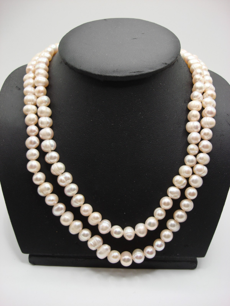 South Seas Baroque Pearl Necklace, creamy white, excellent condition
