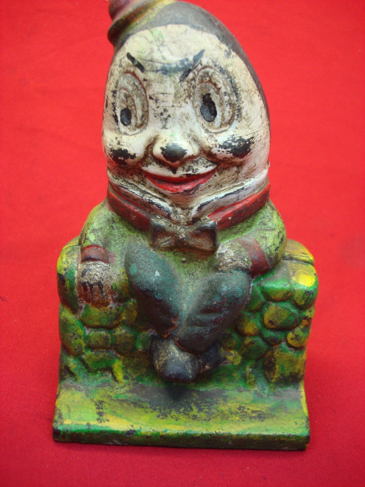 Vintage Humpty Dumpty Cast Iron Coin Bank, 1920s-30s