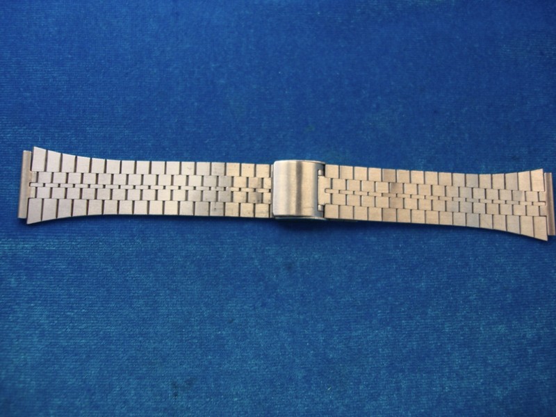 Vintage stainless steel wristwatch band, new old stock (NOS), 20mm lugs, 6 1/4in