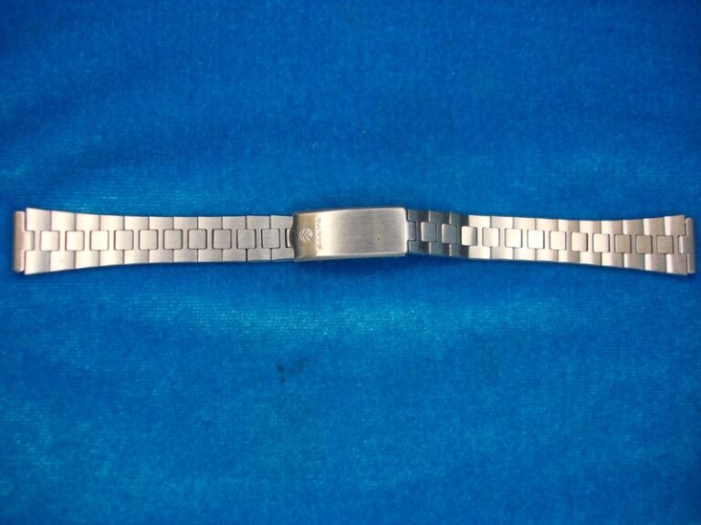 Vintage Sanyo stainless steel watch band, NOS