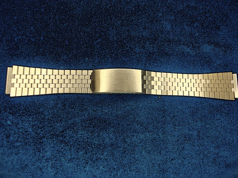 NOS vintage stainless steel wristwatch band, 18mm lugs, 6.25" length