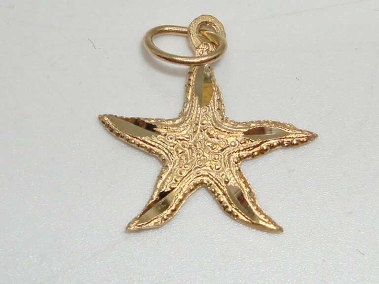 14K Gold Starfish Charm Pendant