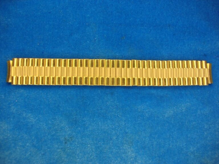 Speidel Men's Gold Tone Stretch Watch Band - 18mm