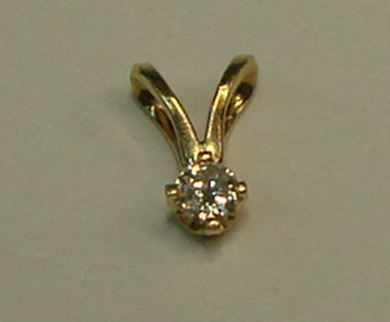 14K gold diamond pendant
