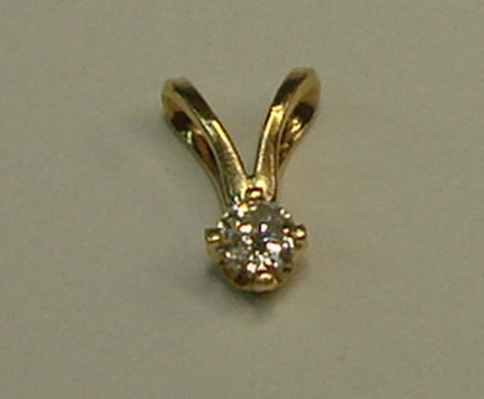 14K gold diamond pendant