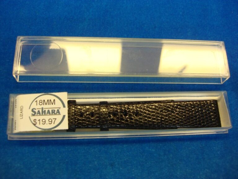 Vintage Sahara Swiss lizard grain watch strap, black, 18mm