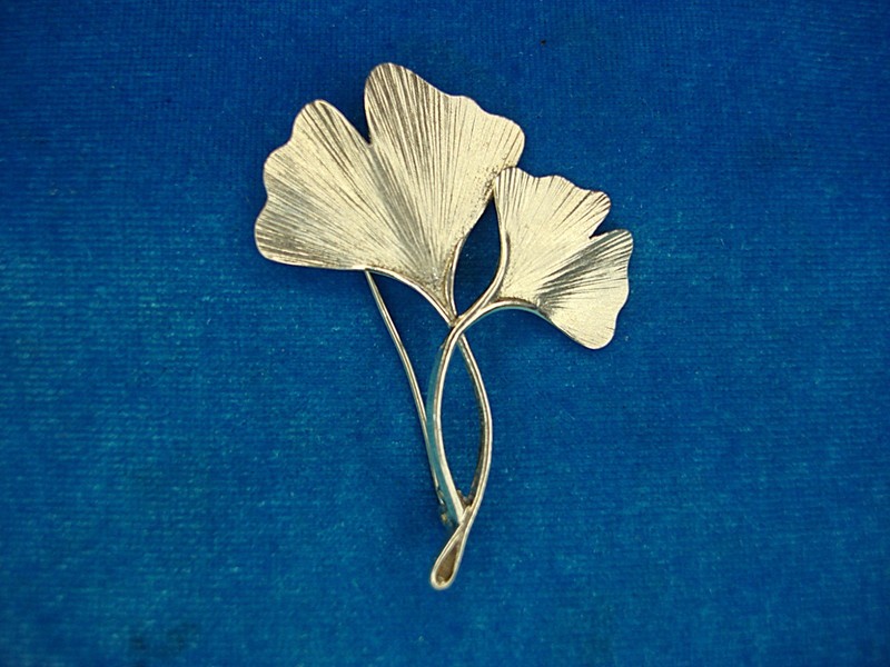 Handmade sterling silver ginkgo leaf pin brooch