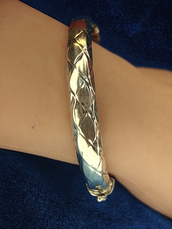 Sterling Silver Hinged Bangle Bracelet