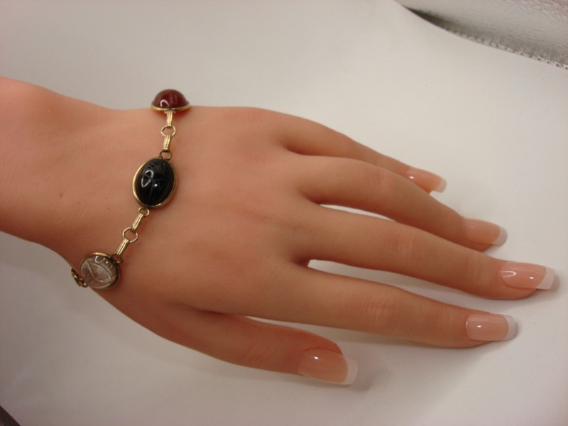 Vintage gold-filled scarab bracelet with gemstone inlay