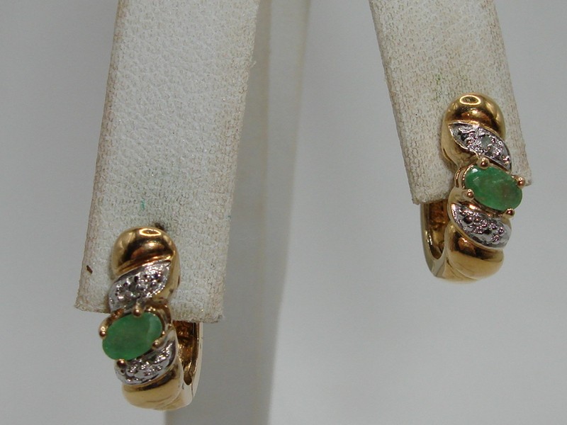 Sterling silver chrysoprase hoop earrings