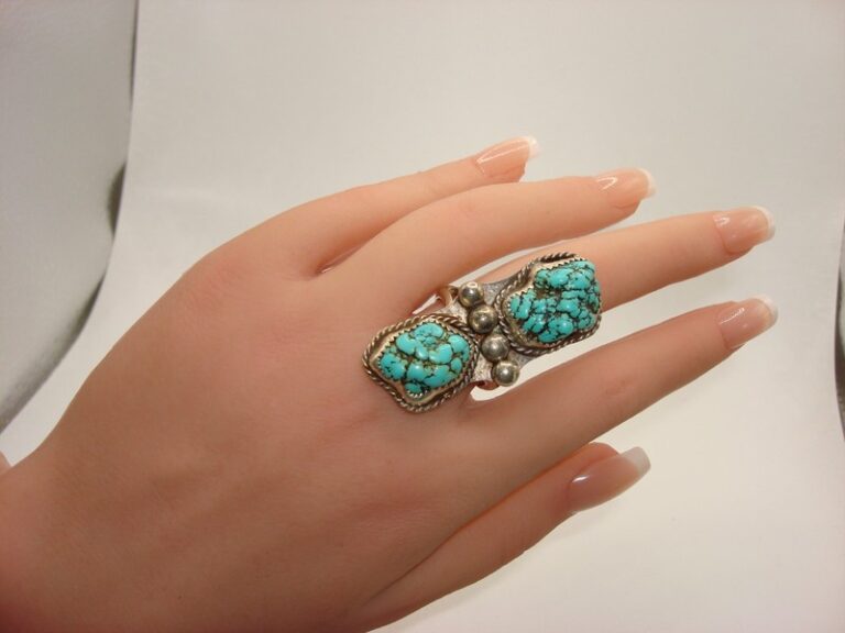 Vintage Native American Navajo sterling silver and turquoise ring signed by Ray Yazzie