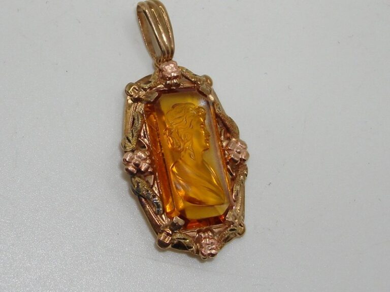 Vintage 10K rose and yellow gold cameo pendant with glass portrait