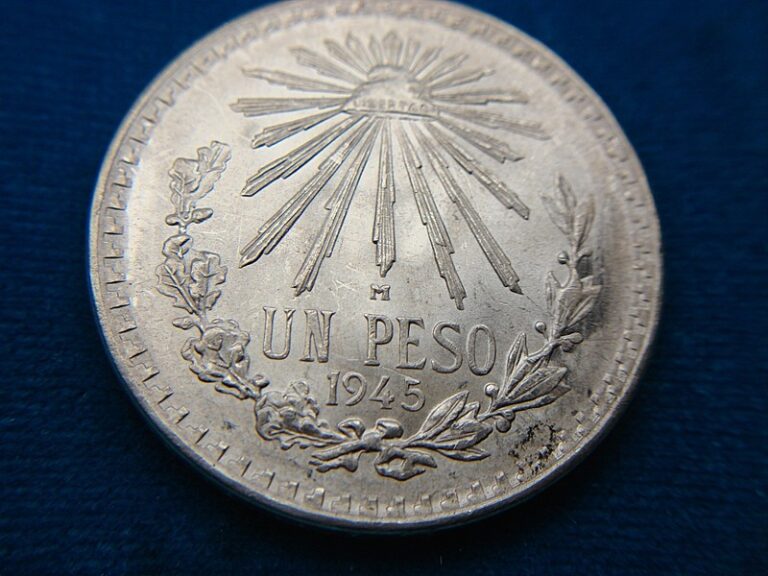 1945 M Mexico Un Peso .720 Silver Coin - Satin Finish