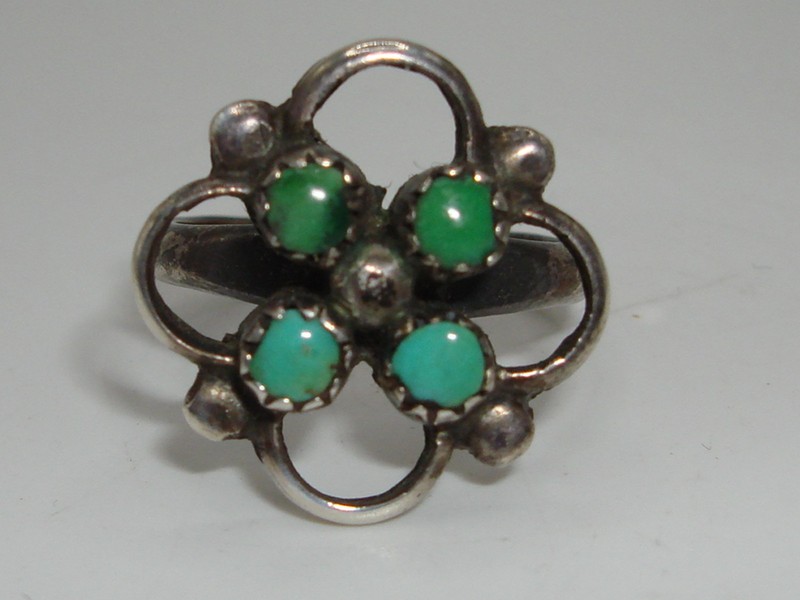 Vintage Navajo sterling silver snake eyes turquoise ring, size 5.5