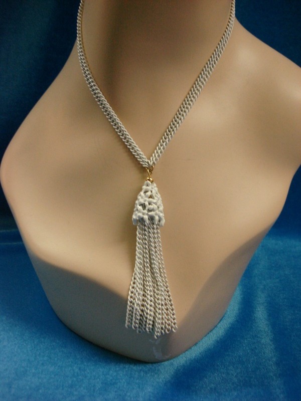 Vintage 1970s Monet white enamel chain fringe necklace