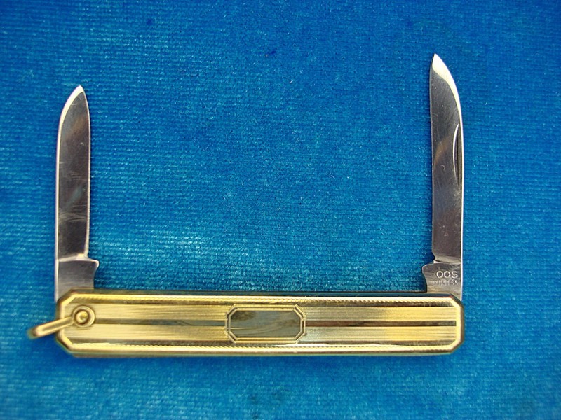 Vintage Voos 2-blade vest pocket knife with gold-filled panels