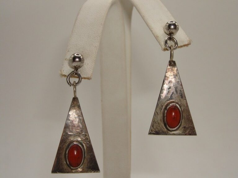 Vintage Native American Sterling Silver Carnelian Dangle Earrings