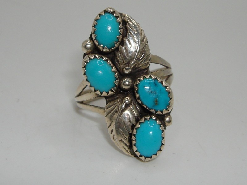 Vintage Navajo sterling silver and turquoise ring, size 7 1/2