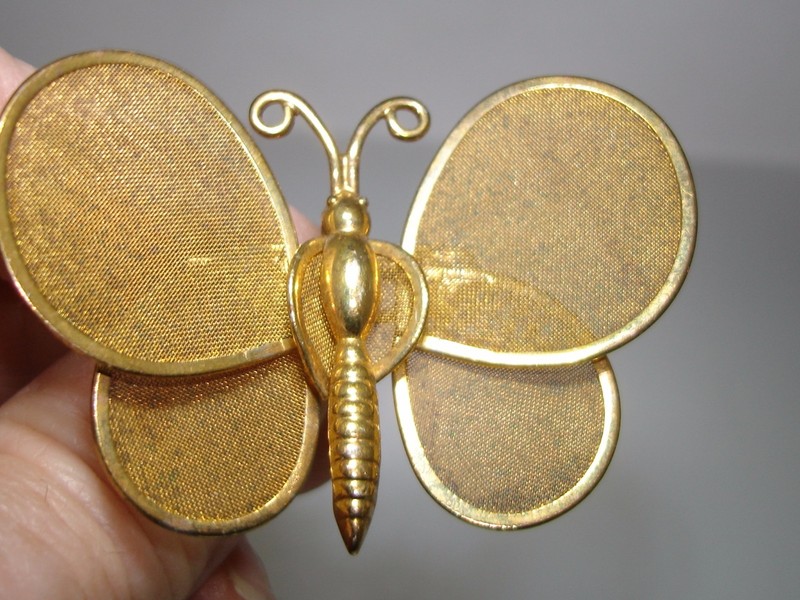 Vintage Trembler butterfly pin, 1950s-60s gold-tone mesh brooch