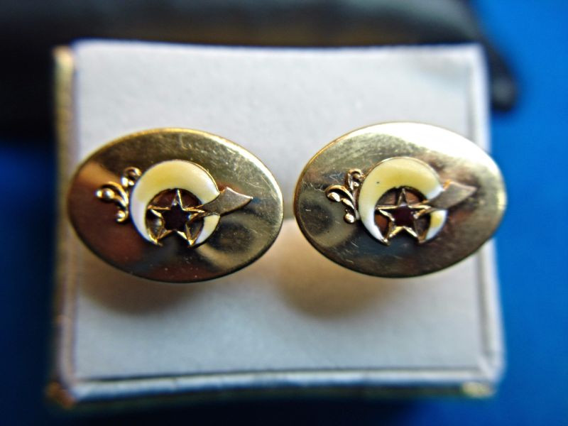 Vintage Shriners 1/20 12K gold filled cufflinks with enameled star design.