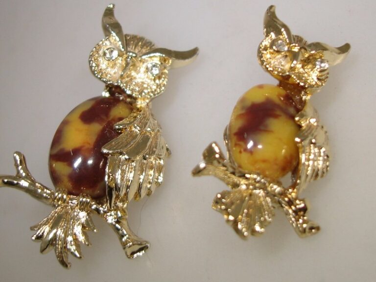 Pair of vintage Gerry's Jasper Stone Owl Scatter Pins