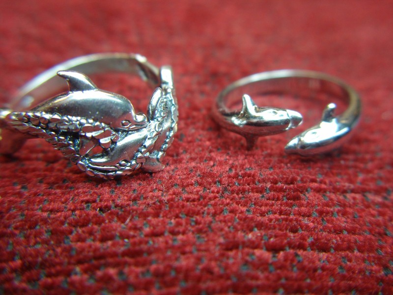 Sterling silver dolphin rings set, sizes 6.5 and 8.25