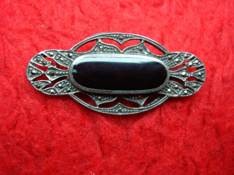 Vintage Sterling Silver Onyx and Marcasite Pin