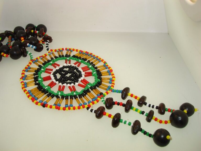 Vintage Native American necklace with intricate seed bead and glass bead design