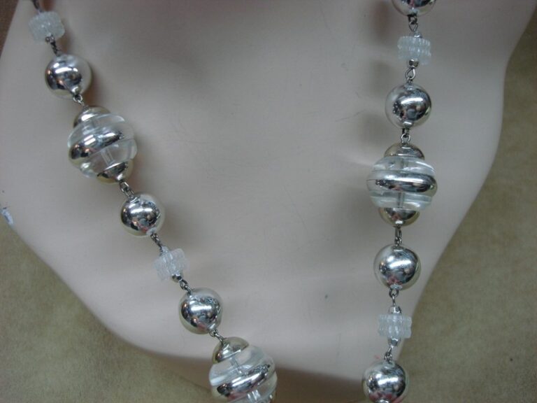 Vintage 1940s silver tone and lucite statement necklace