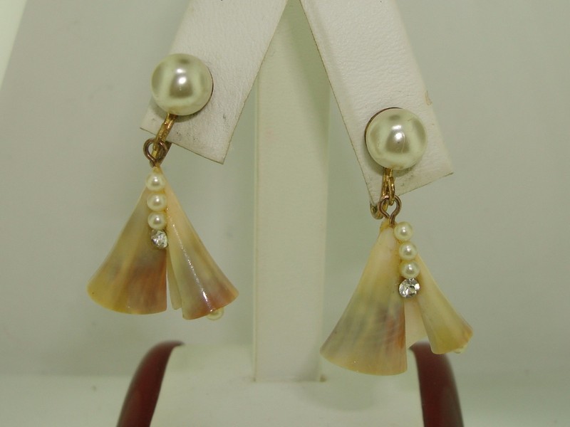 Vintage 1940s curled seashell faux pearl rhinestone earrings with gold wash