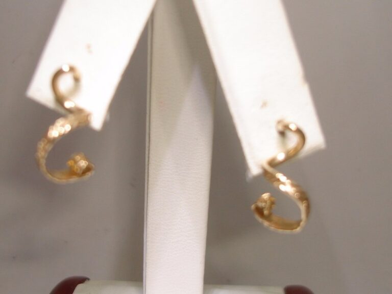 Vintage 14K Gold Filled Swirl Pierced Earrings