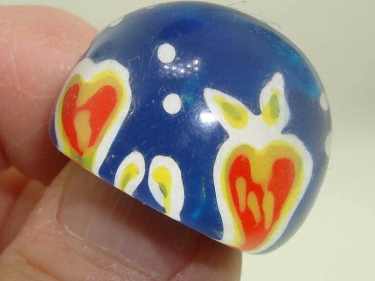 Vintage Lucite Strawberry Dome Ring, Hippie Style, Size 6 1/2