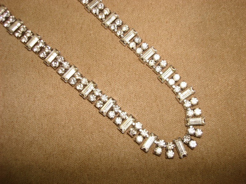 Vintage 1940s Art Deco rhinestone choker necklace