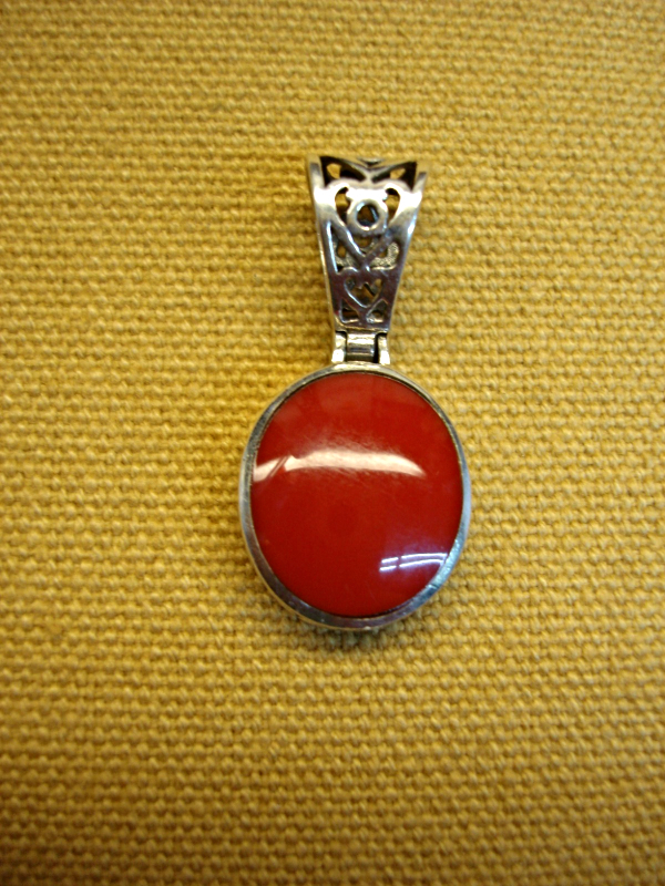 Sterling silver carnelian pendant, large, pre-owned, excellent condition