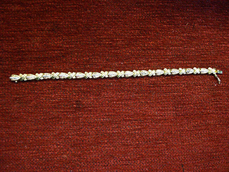 Pre-owned sterling silver bracelet with diamond accents and gold vermeil