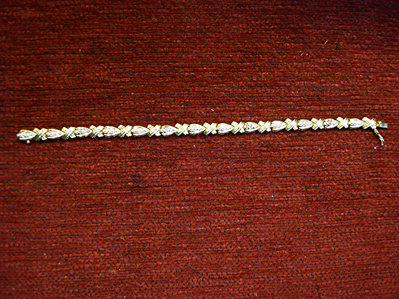 Pre-owned sterling silver bracelet with diamond accents and gold vermeil