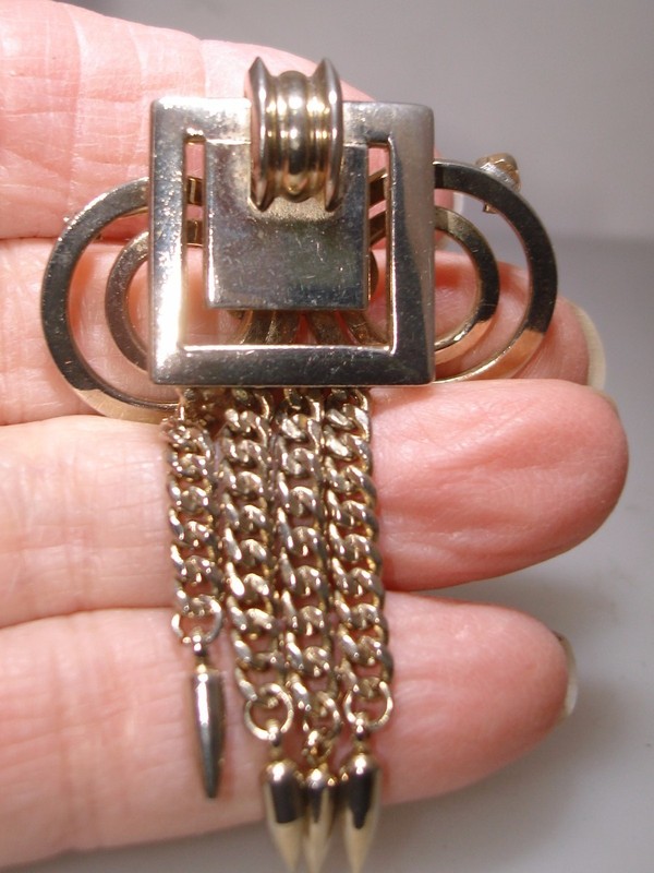 Vintage 1940s gold-tone pin and pendant with tassels