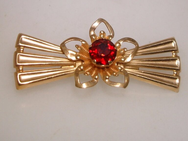 Vintage 1940s Van Dell rose gold filled bow pin with red rhinestone flower