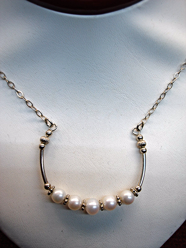 Sterling silver necklace with cultured pearls